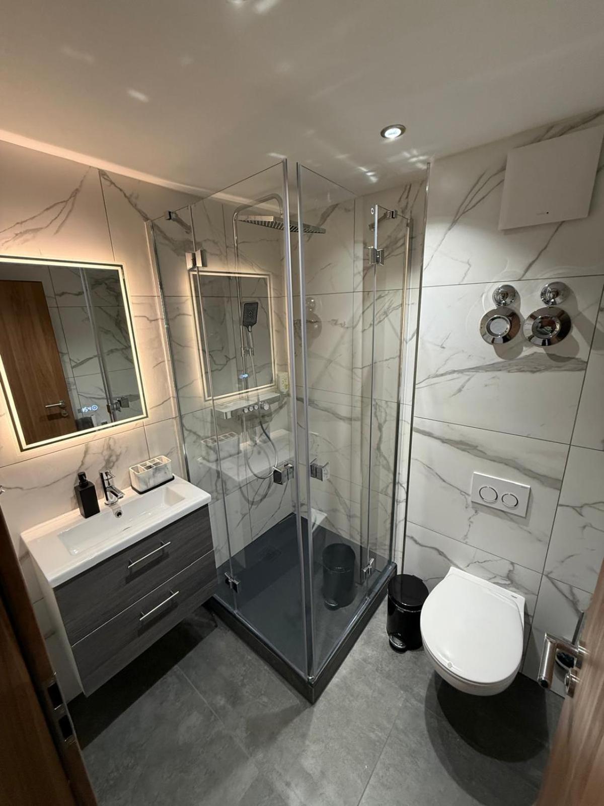 S'Bahnhoefle Apartments ริงส์ไฮม์ ภายนอก รูปภาพ