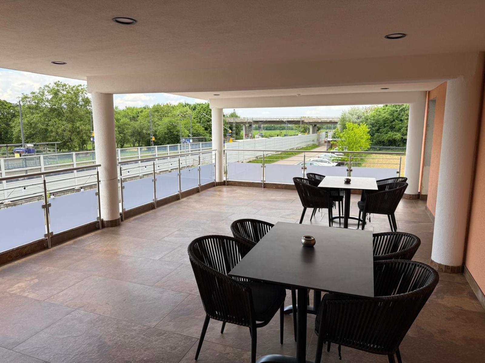 S'Bahnhoefle Apartments ริงส์ไฮม์ ภายนอก รูปภาพ